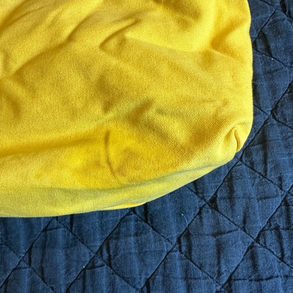 Dooney & Bourke red canvas satchel w crossbody strap - Picture 3 of 16